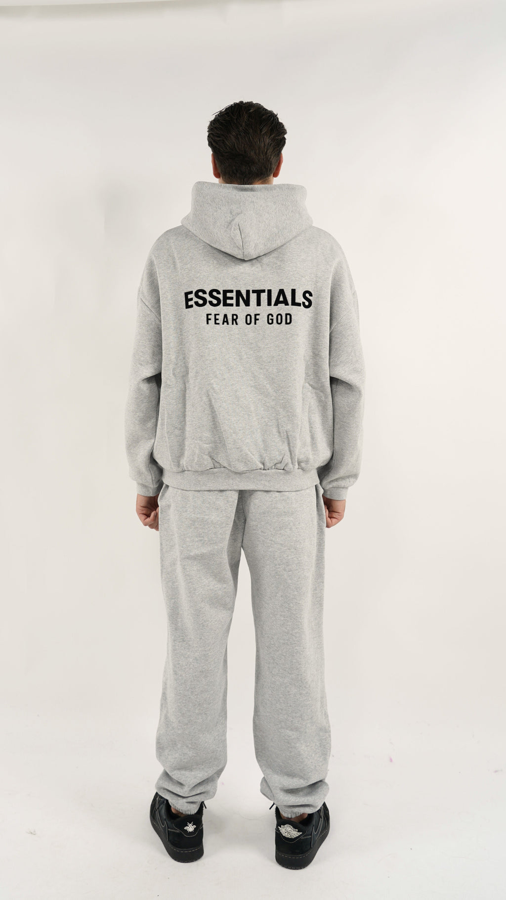 Essentials FW24 Light Heather Full Set