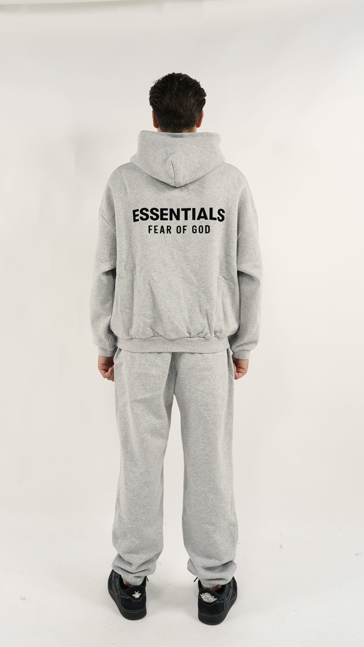 Essentials FW24 Light Heather Full Set