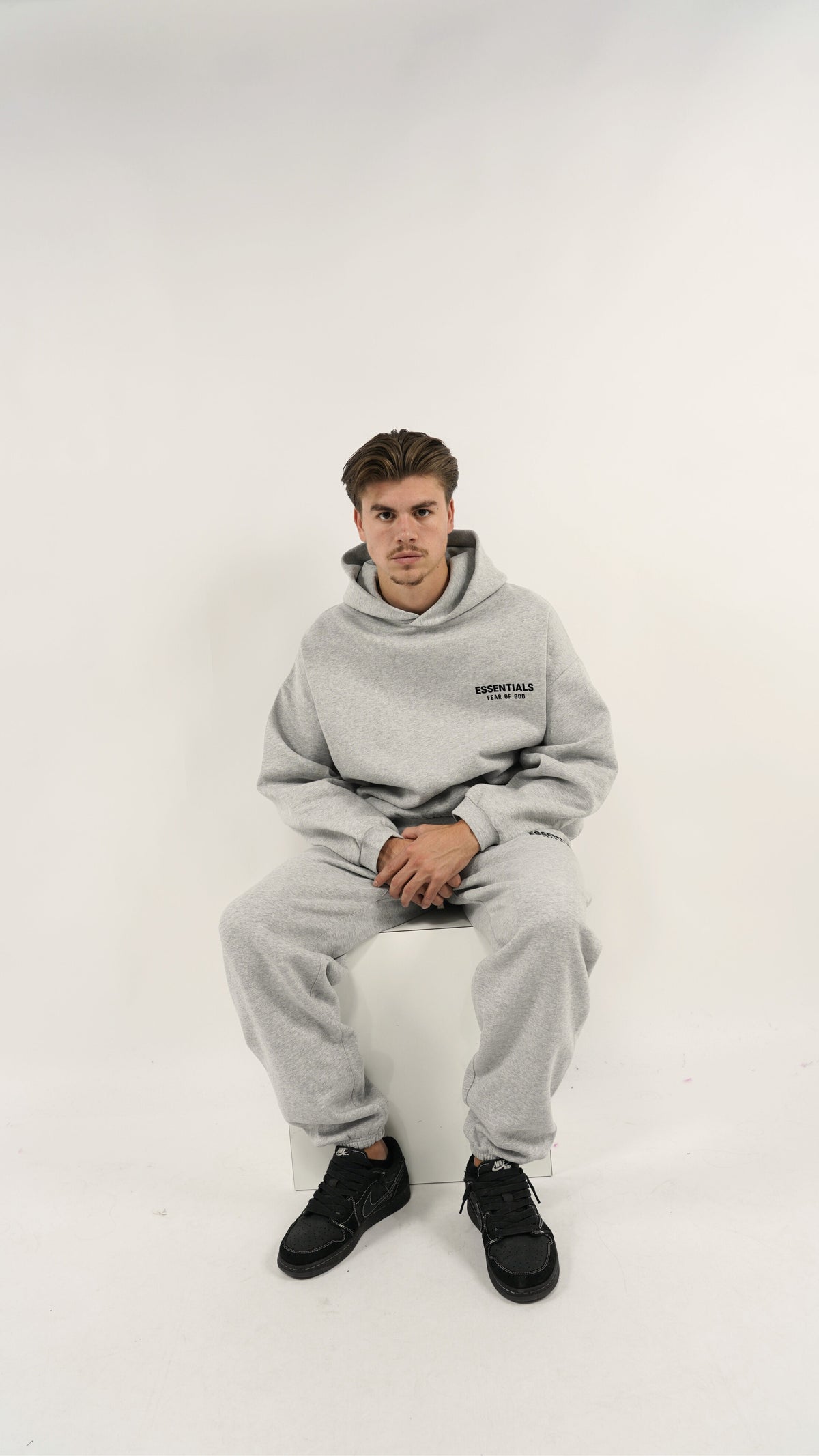 Essentials FW24 Light Heather Full Set