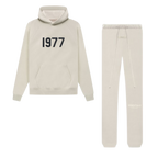 Essentials 1977 Wheat Full Set