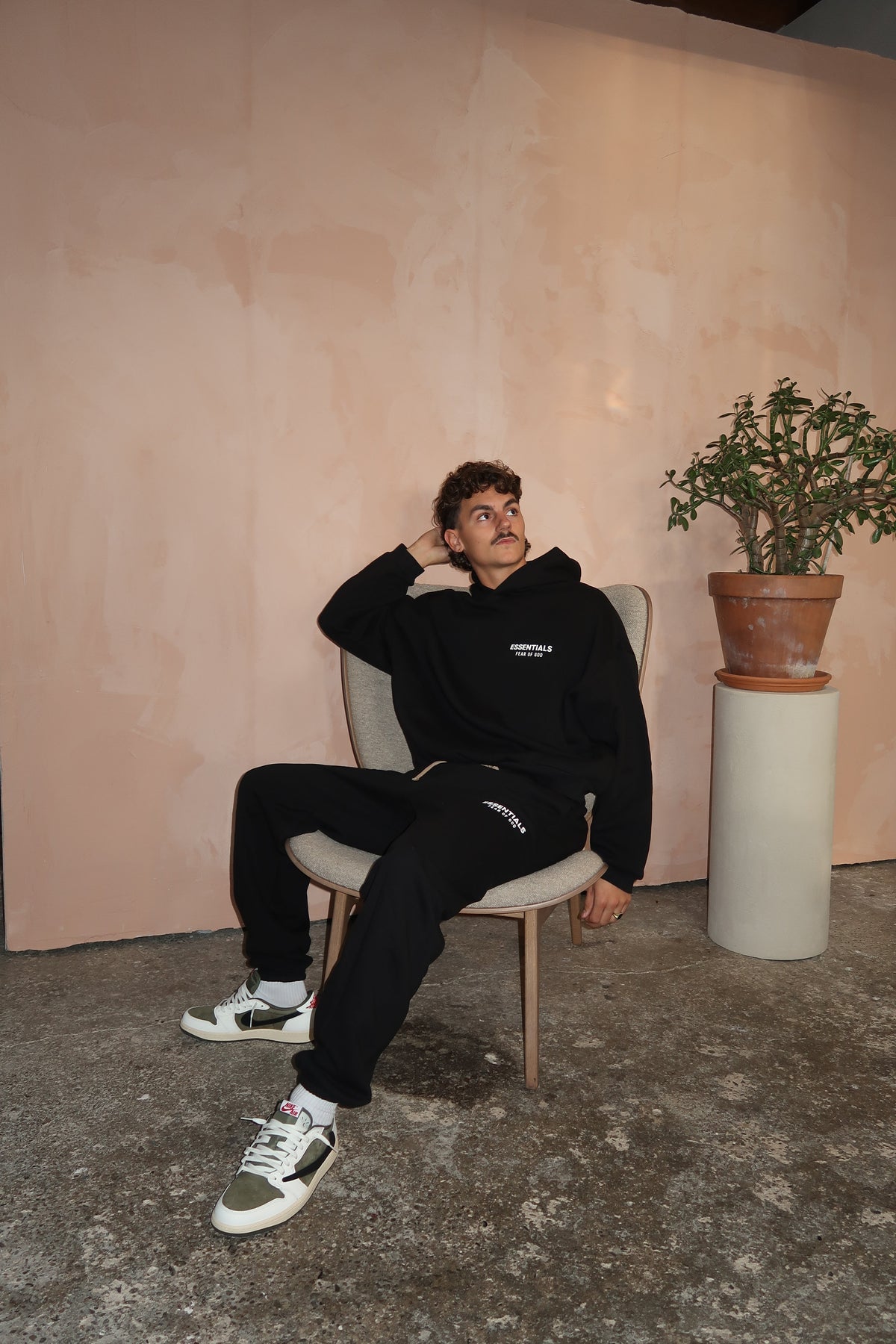 Essentials FW24 Black White Full Set